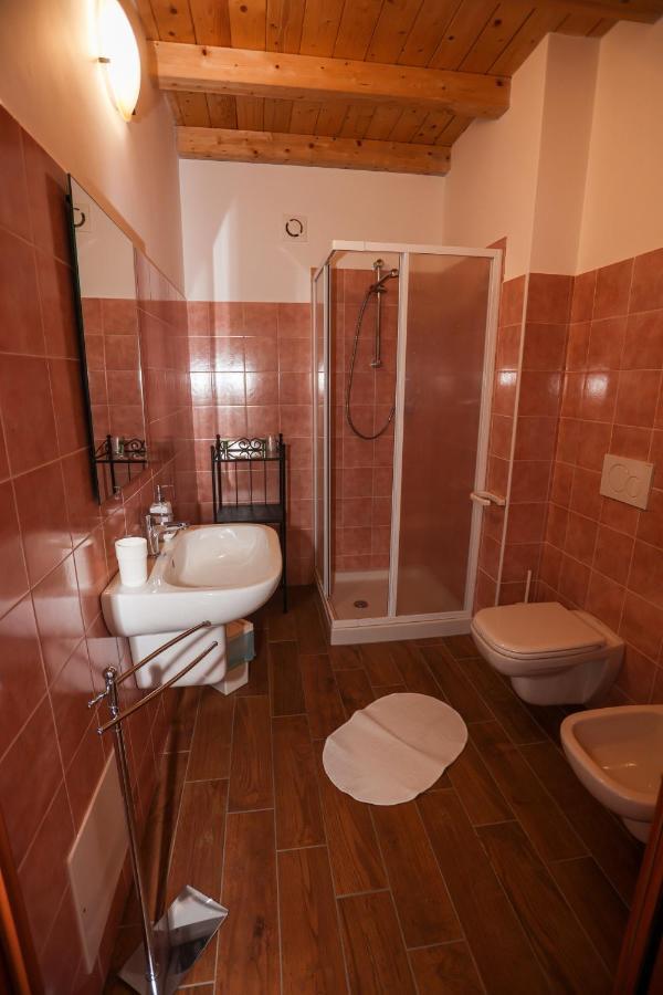 La Porta Delle Gole Hotel Motta Camastra Luaran gambar