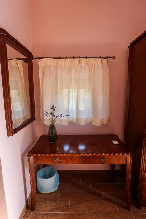 La Porta Delle Gole Hotel Motta Camastra Luaran gambar