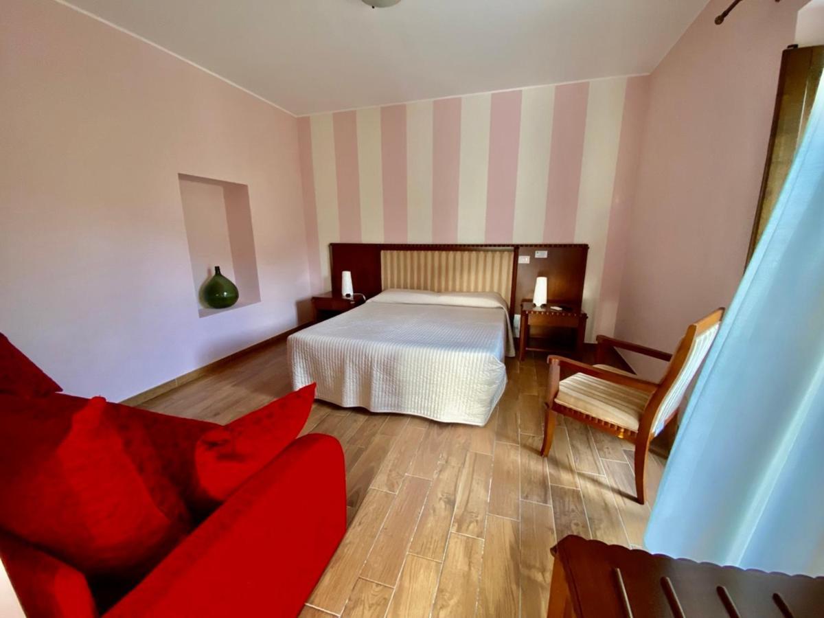 La Porta Delle Gole Hotel Motta Camastra Luaran gambar